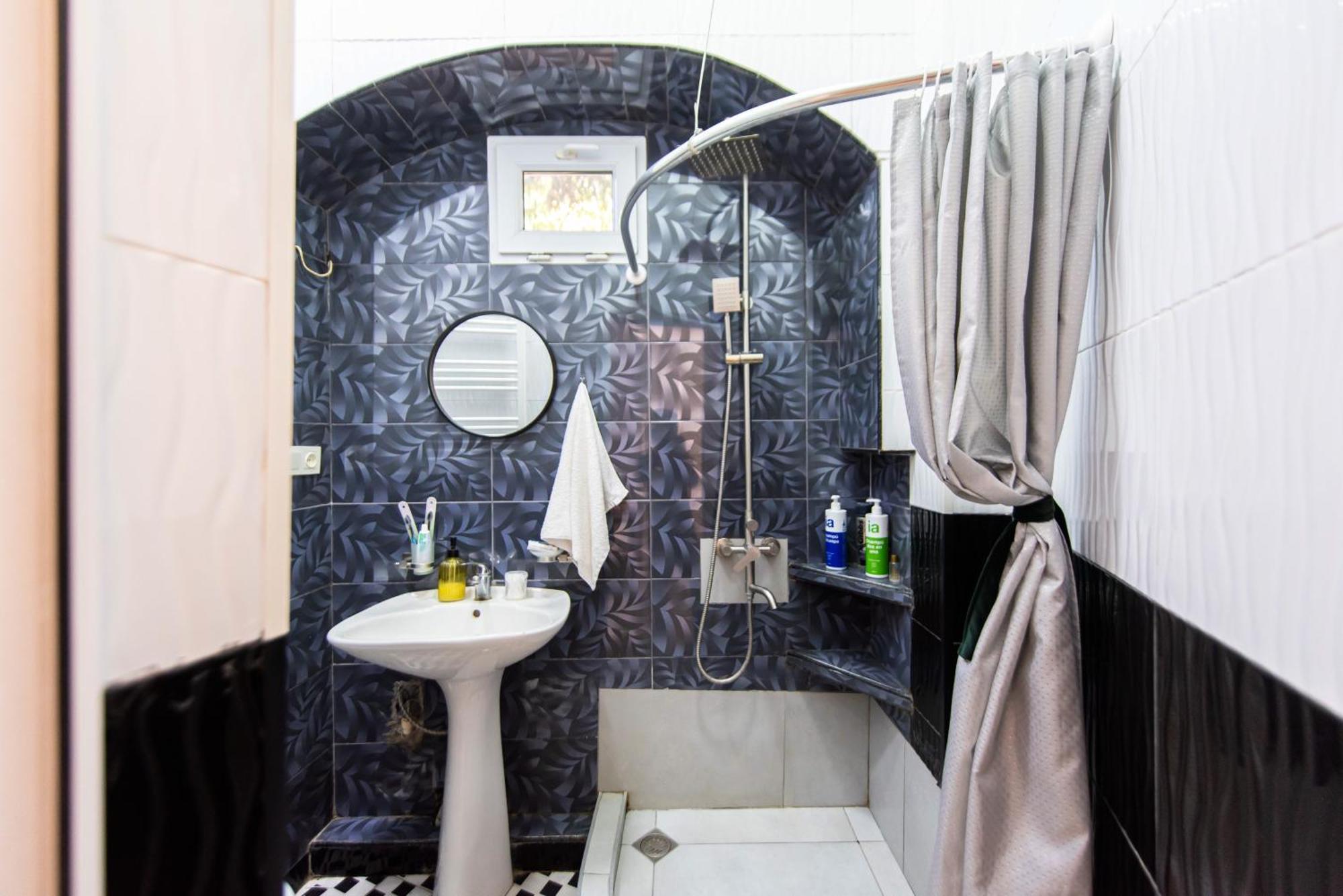 Old Town-Booking Apartment Tbilisi Eksteriør billede