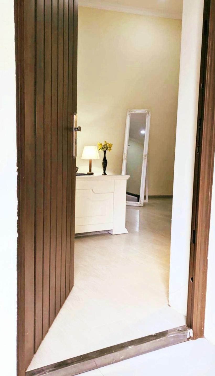 Old Town-Booking Apartment Tbilisi Eksteriør billede